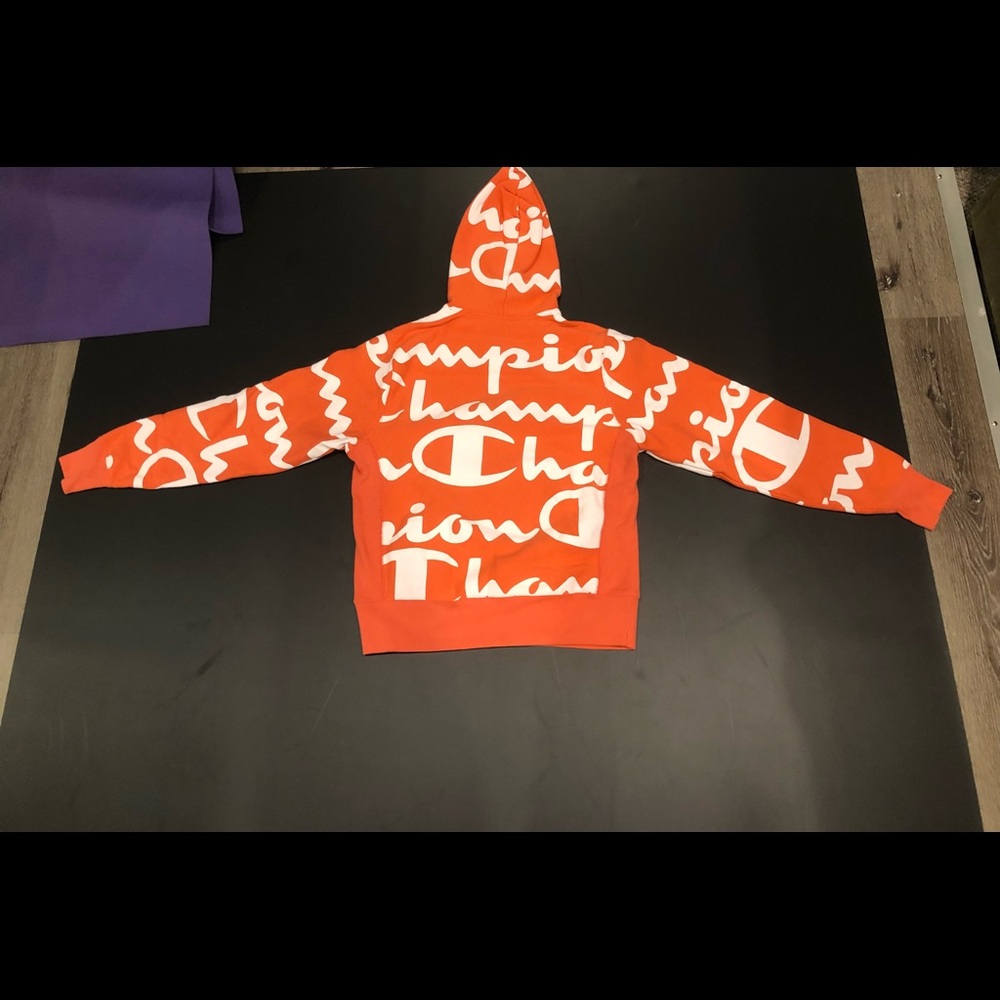 Champion Reverse Weave Large Script Hoodie - Picture 2 of 5